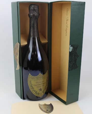 Bouteille d eveuce cliqot dans son coffret